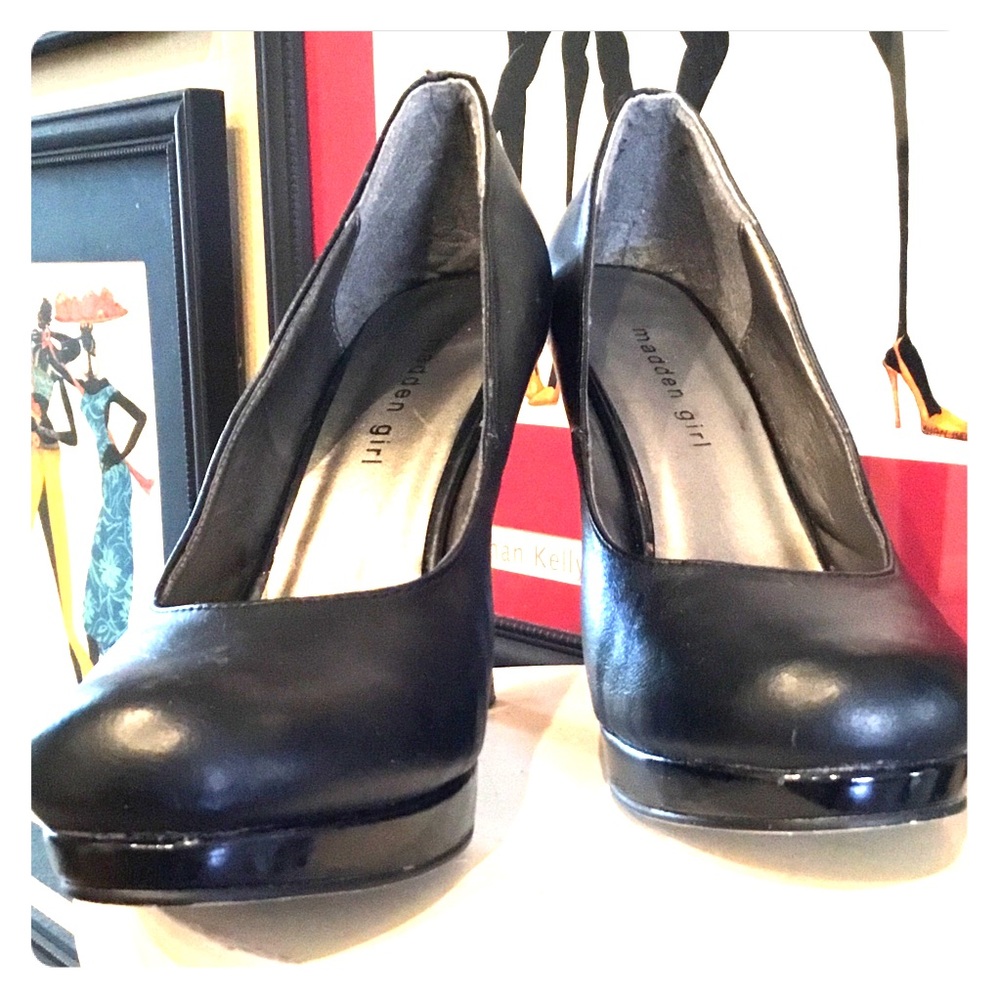 Black pump heels